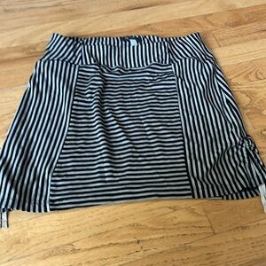 Black and tan stripe pattern Ibex skirt